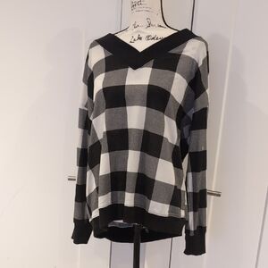 V-Neck Black and White Checkered Sweater
